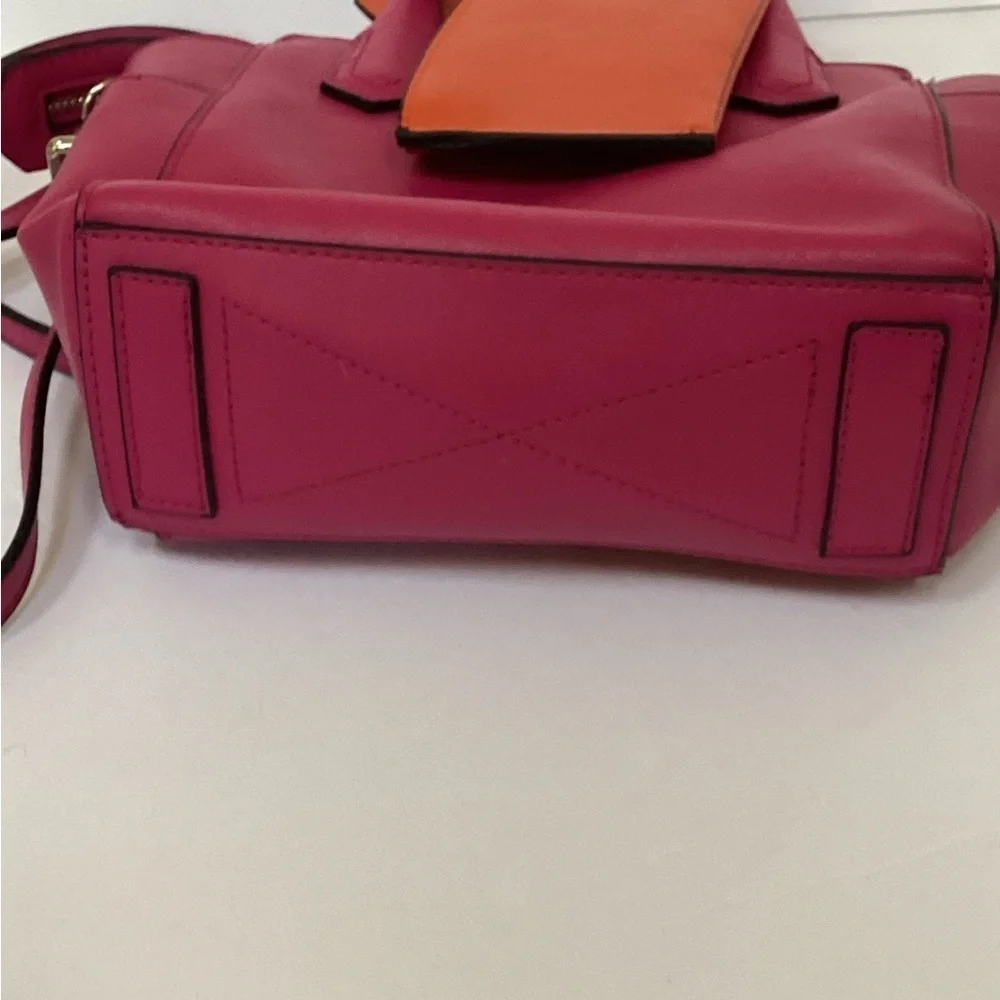 NWT REED special edition small Satchel/ crossbody. Vegan,  Fuschia and orange.